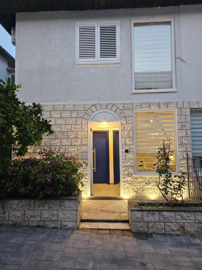 Dardona Apartment *